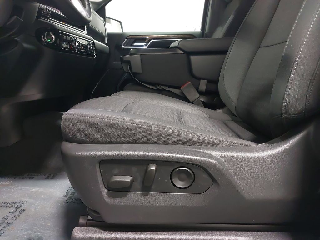 2023 GMC SIERRA - Image 29