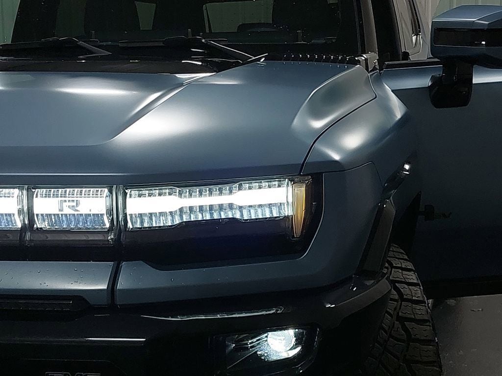2024 GMC HUMMER EV SUV - Image 32