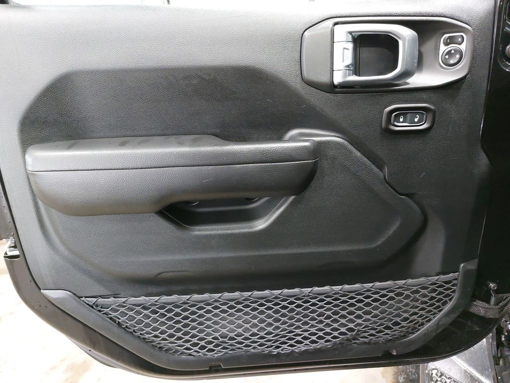 2020 JEEP GLADIATOR - Image 25