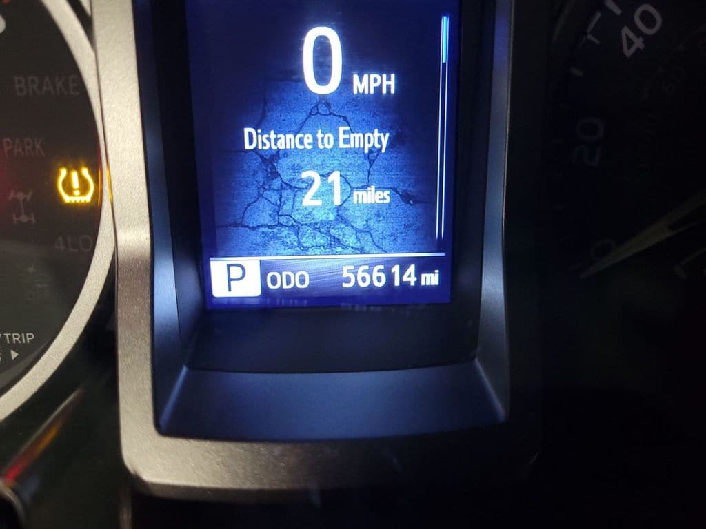 2022 TOYOTA TACOMA - Image 8