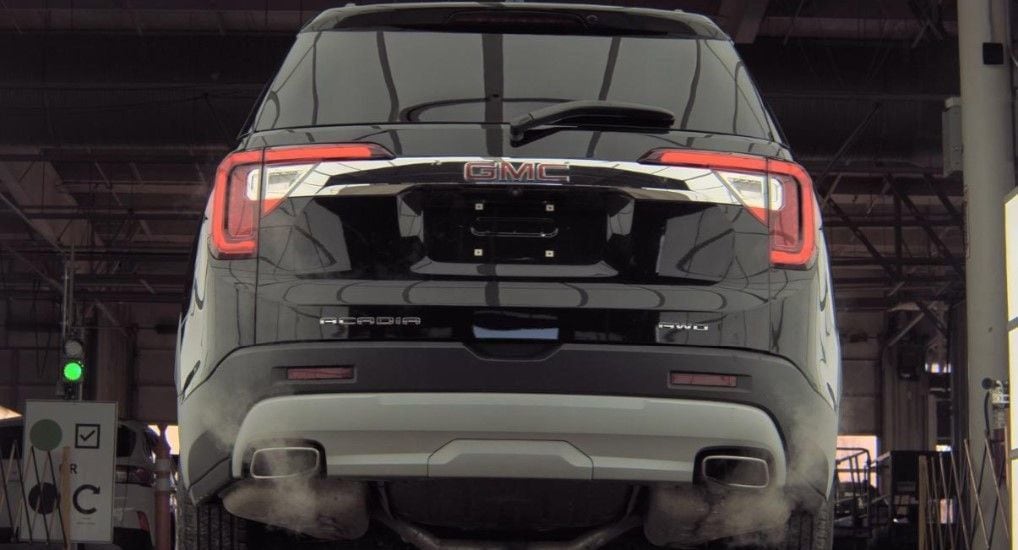 2023 GMC ACADIA - Image 7