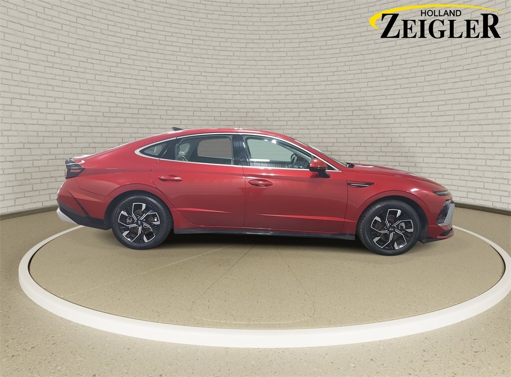 Certified 2025 Hyundai Sonata SEL Sedan