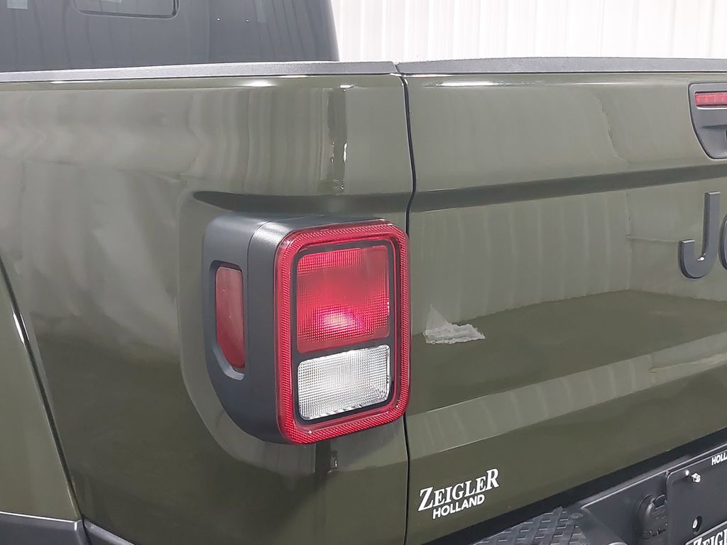 2022 JEEP GLADIATOR - Image 34