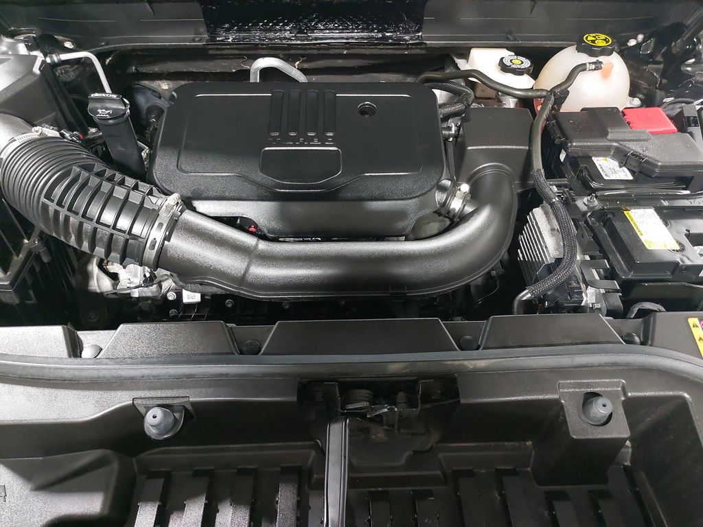 2023 GMC ACADIA - Image 33