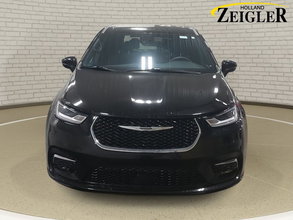 2025 CHRYSLER PACIFICA - Image 2