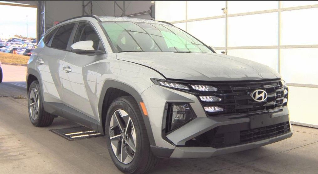 2025 HYUNDAI TUCSON - Image 4