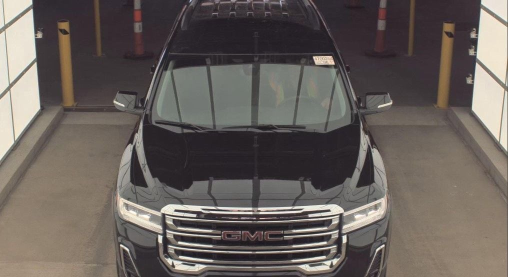 2023 GMC ACADIA - Image 2
