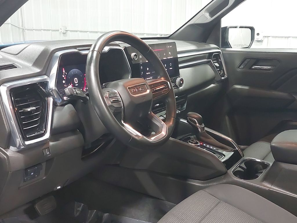 2023 GMC CANYON - Image 15