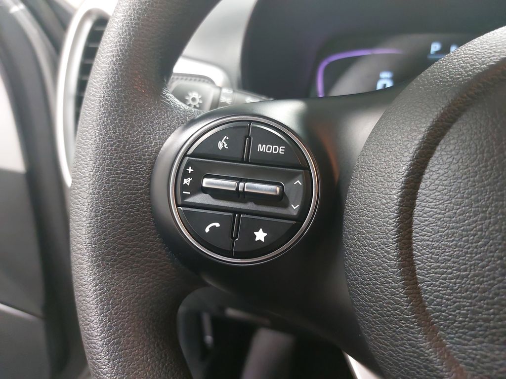2025 KIA SOUL - Image 16