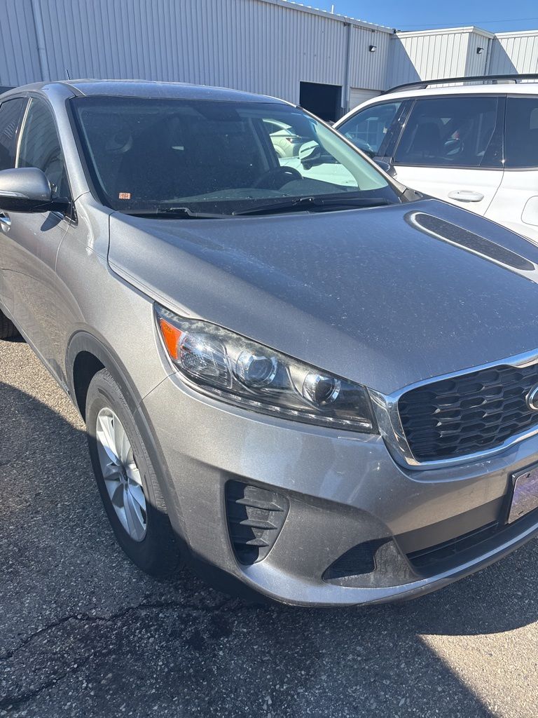 2019 KIA SORENTO - Image 2