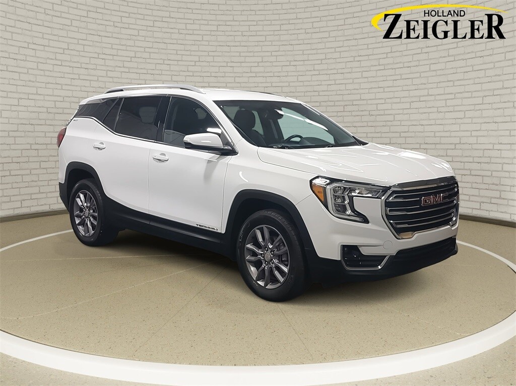 Used 2024 GMC Terrain SLT SUV