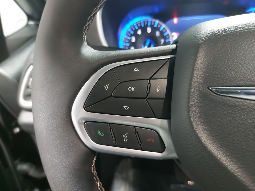 2025 CHRYSLER PACIFICA - Image 19