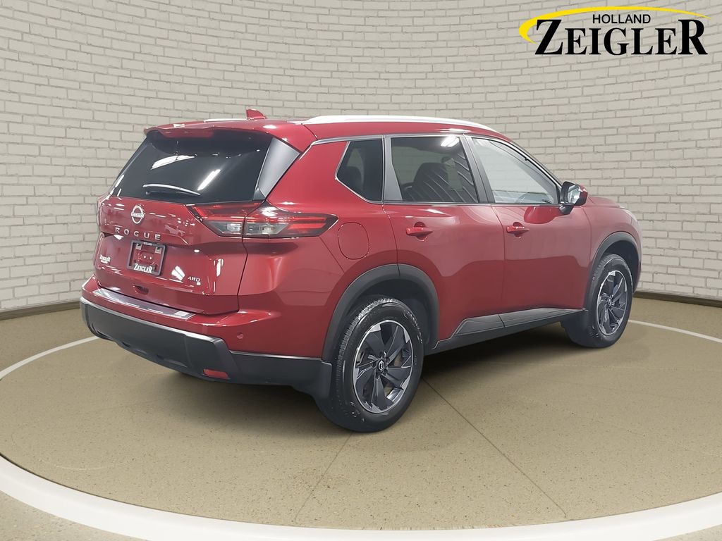 2025 NISSAN ROGUE - Image 5