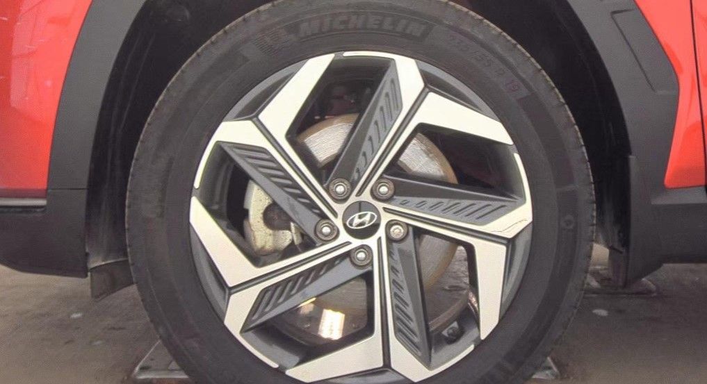 2023 HYUNDAI TUCSON - Image 9