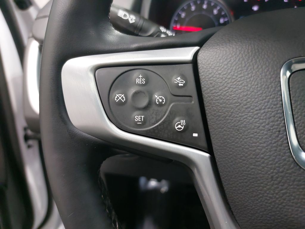 2024 GMC TERRAIN - Image 17
