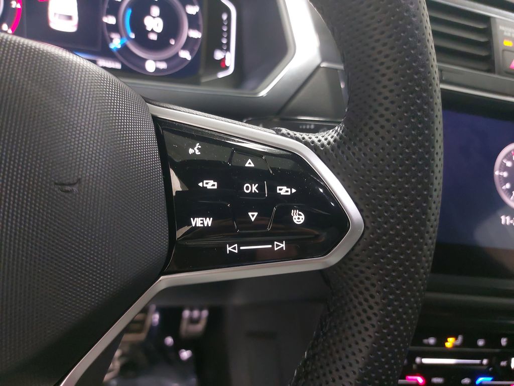 2022 VOLKSWAGEN TIGUAN - Image 18