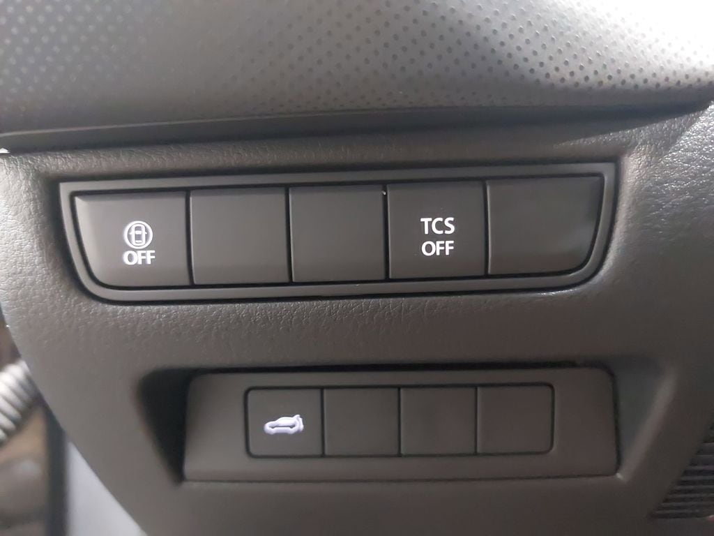 2025 MAZDA CX-50 - Image 27