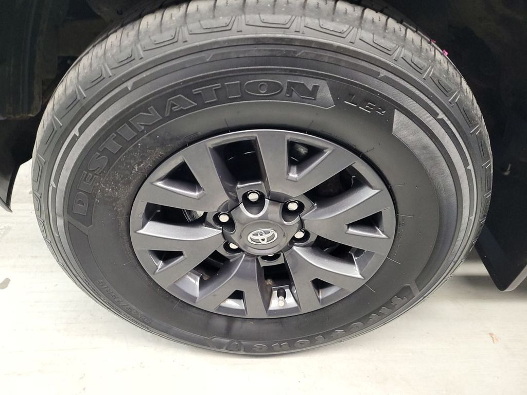 2022 TOYOTA TACOMA - Image 9