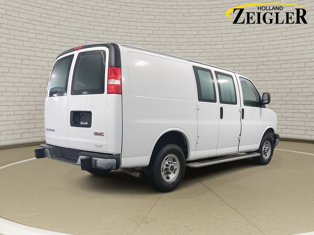 2024 GMC SAVANA - Image 5