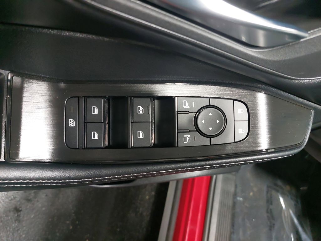 2025 NISSAN ROGUE - Image 28