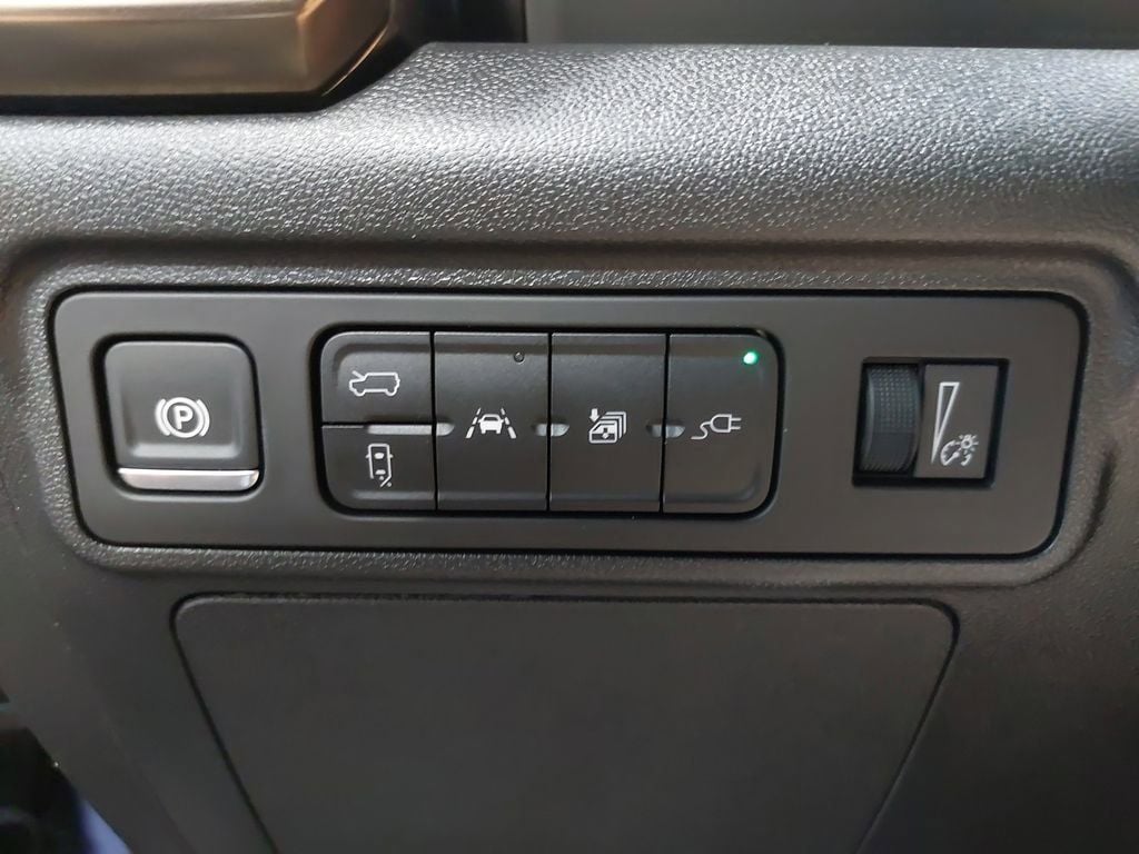 2024 GMC HUMMER EV SUV - Image 26