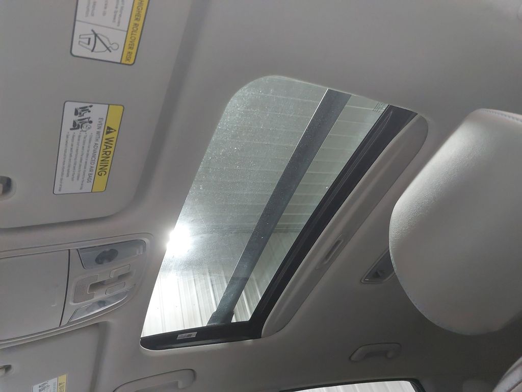 2022 KIA NIRO - Image 31