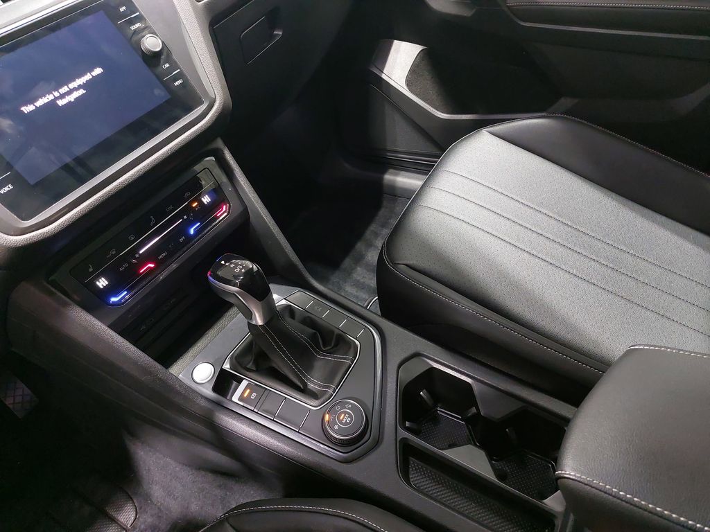 2022 VOLKSWAGEN TIGUAN - Image 25