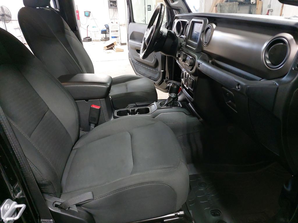 2020 JEEP GLADIATOR - Image 10