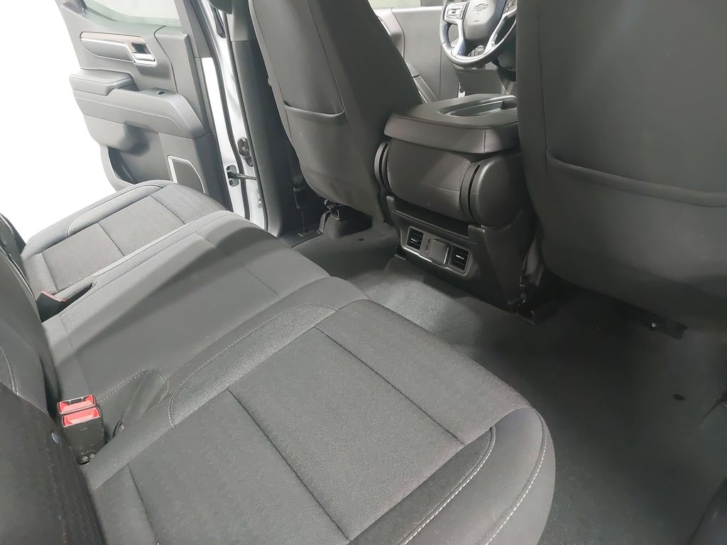 2024 CHEVROLET SILVERADO - Image 11