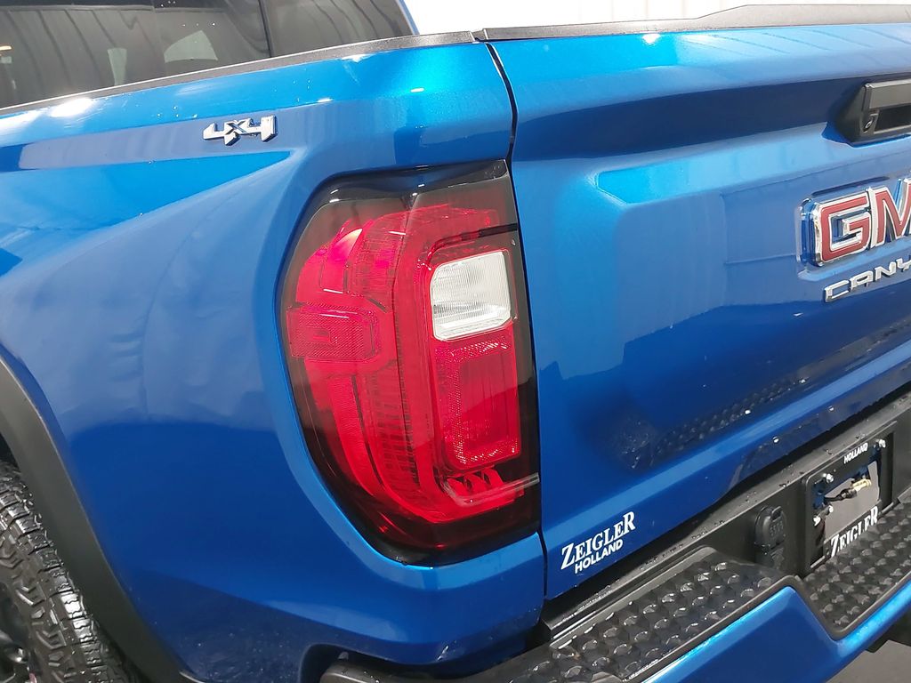 2023 GMC CANYON - Image 34