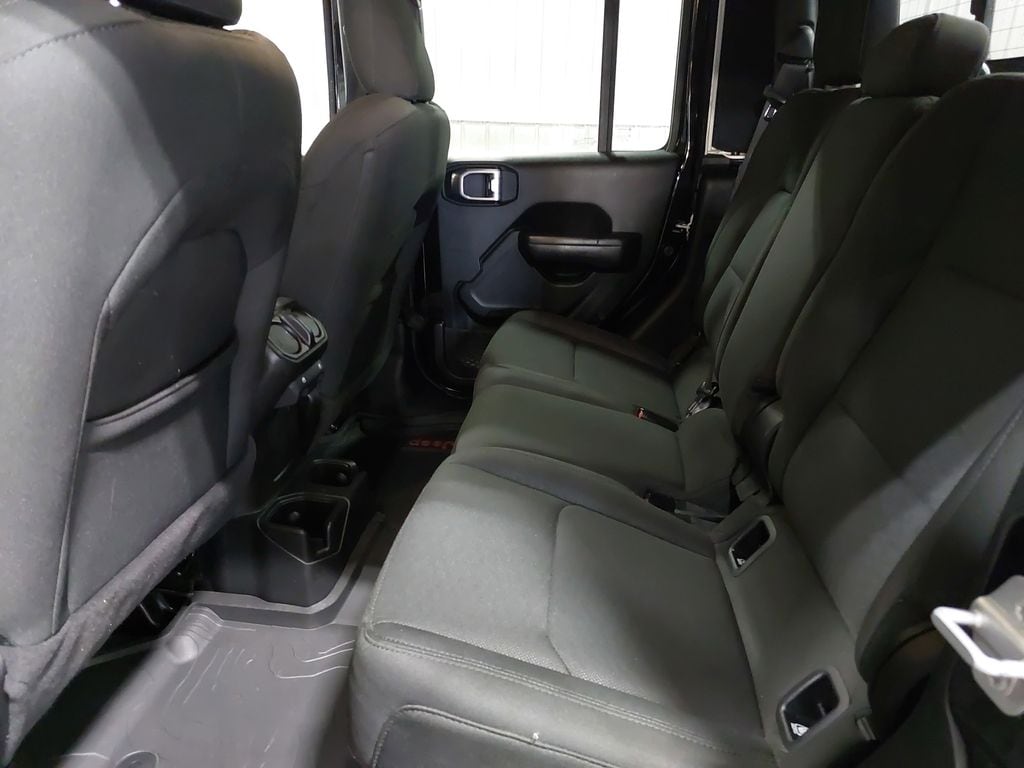 2020 JEEP GLADIATOR - Image 13