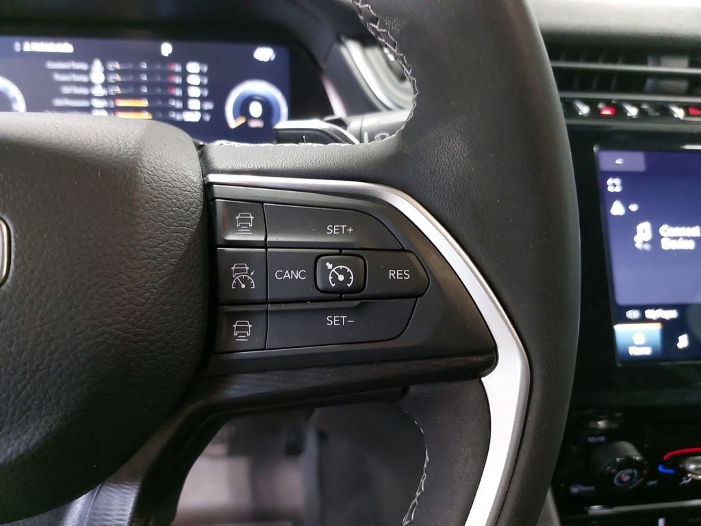 2023 JEEP GRAND CHEROKEE - Image 18