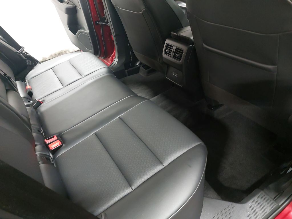 2025 NISSAN ROGUE - Image 11