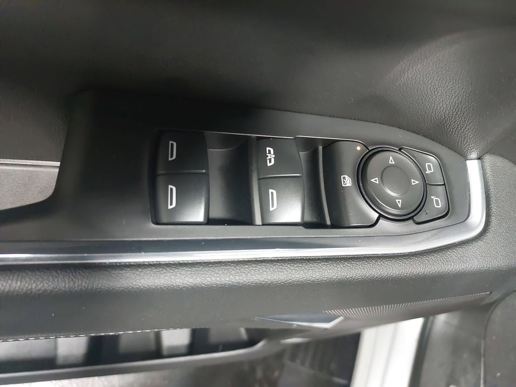 2024 CHEVROLET SILVERADO - Image 27