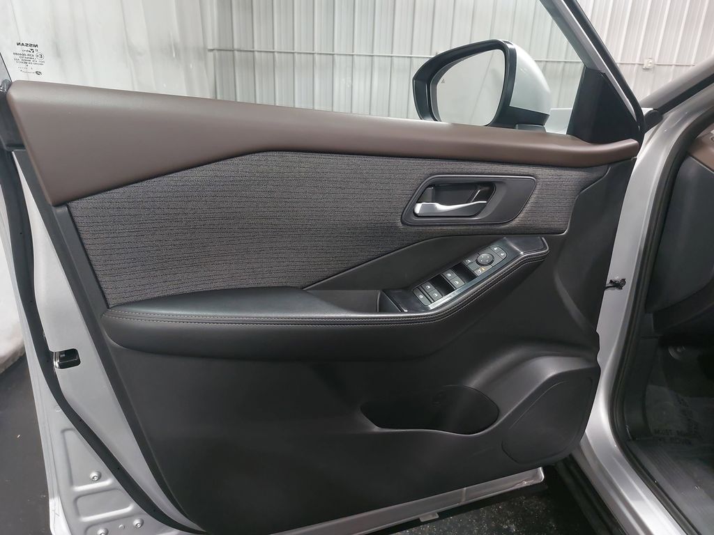 2023 NISSAN ROGUE - Image 25