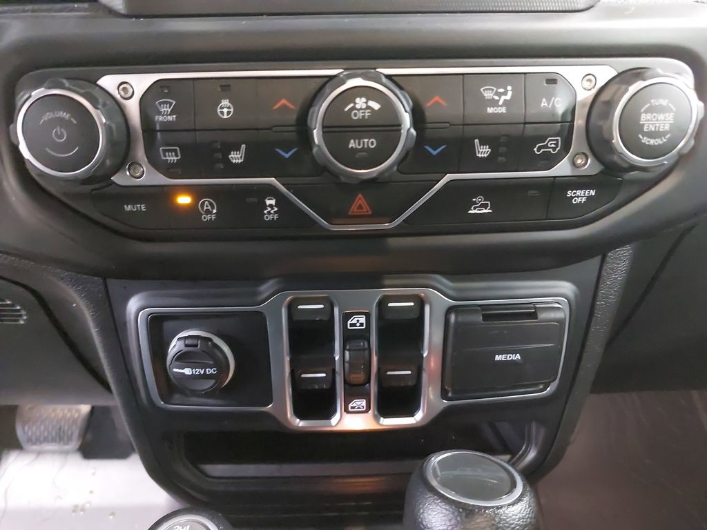 2020 JEEP GLADIATOR - Image 22