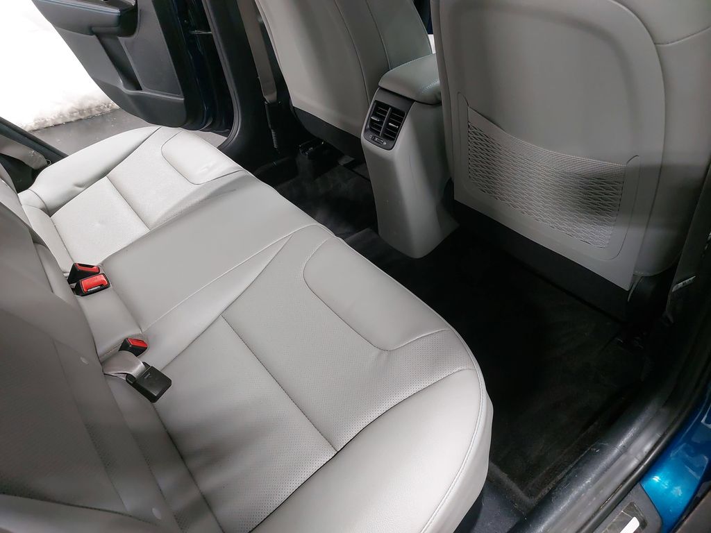 2022 KIA NIRO - Image 11