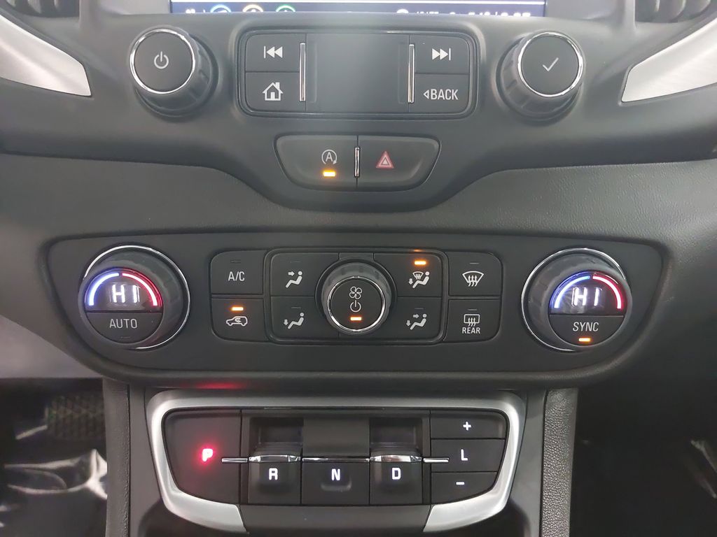 2024 GMC TERRAIN - Image 21