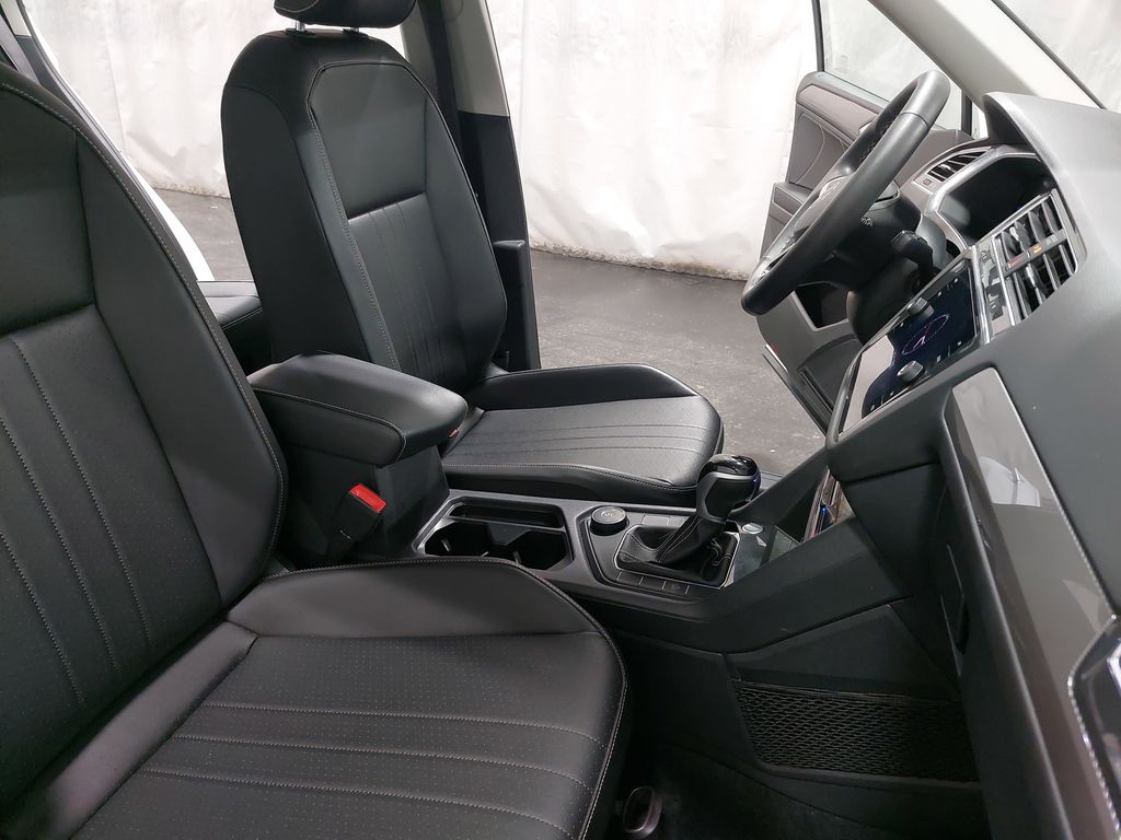 2022 VOLKSWAGEN TIGUAN - Image 10