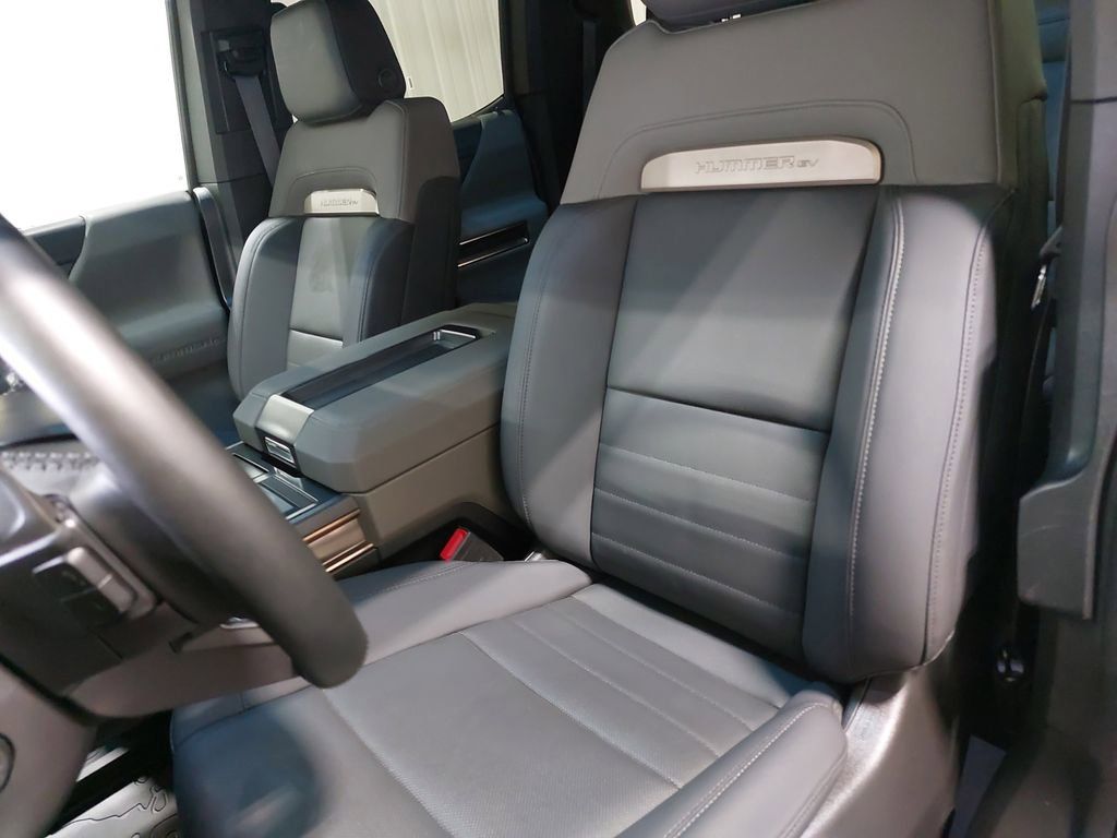 2024 GMC HUMMER EV SUV - Image 14