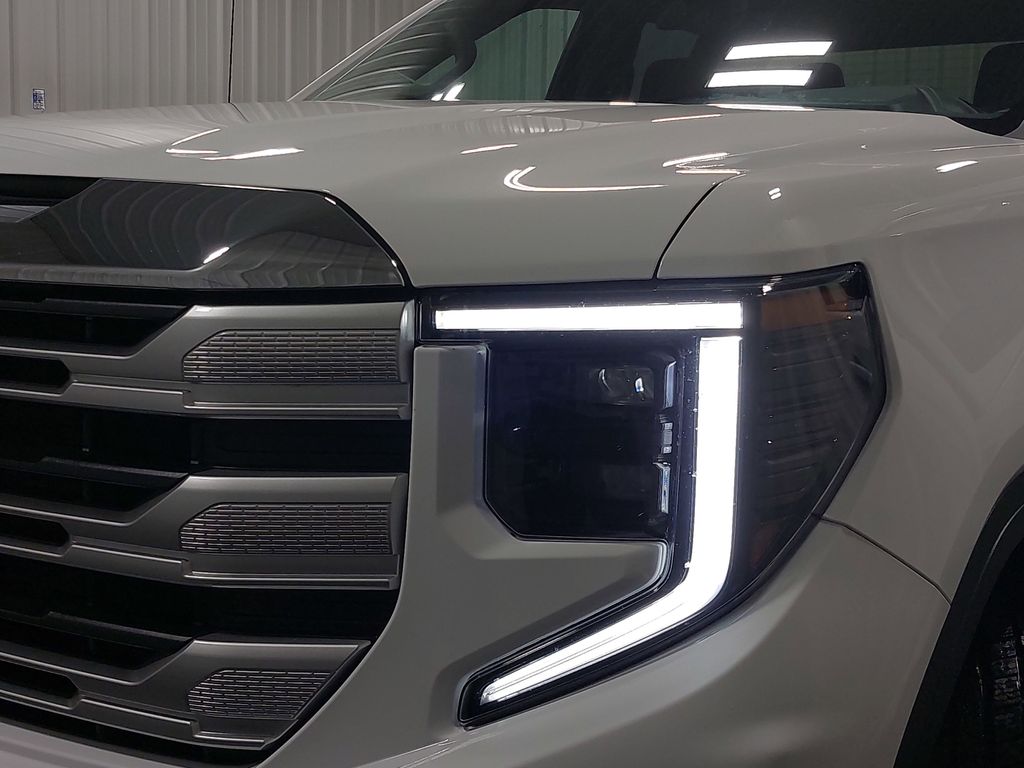 2023 GMC SIERRA - Image 31