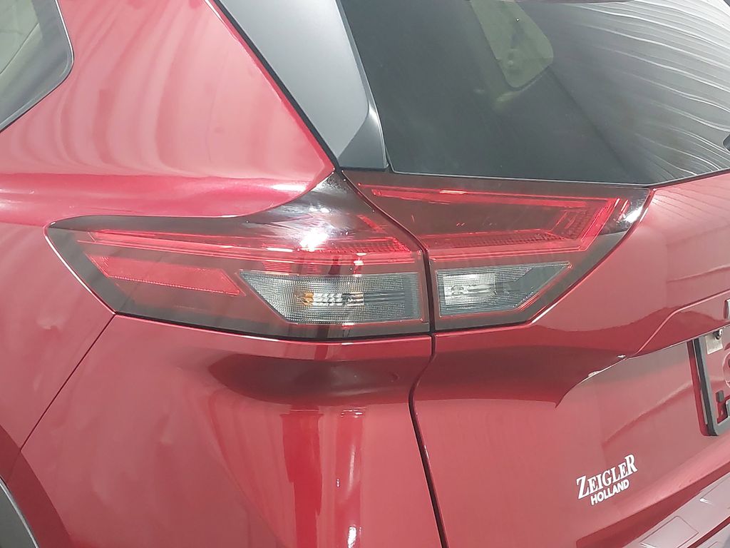 2025 NISSAN ROGUE - Image 35
