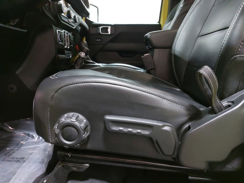 2023 JEEP WRANGLER - Image 29