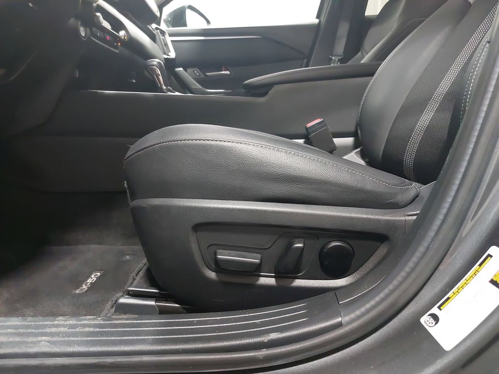 2025 MAZDA CX-50 - Image 30