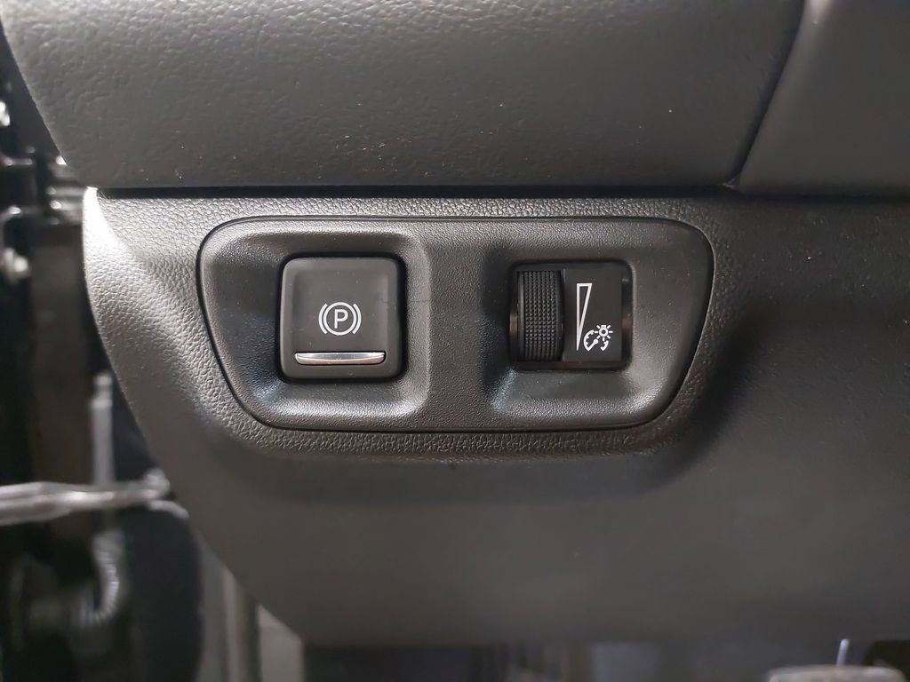 2023 GMC ACADIA - Image 29