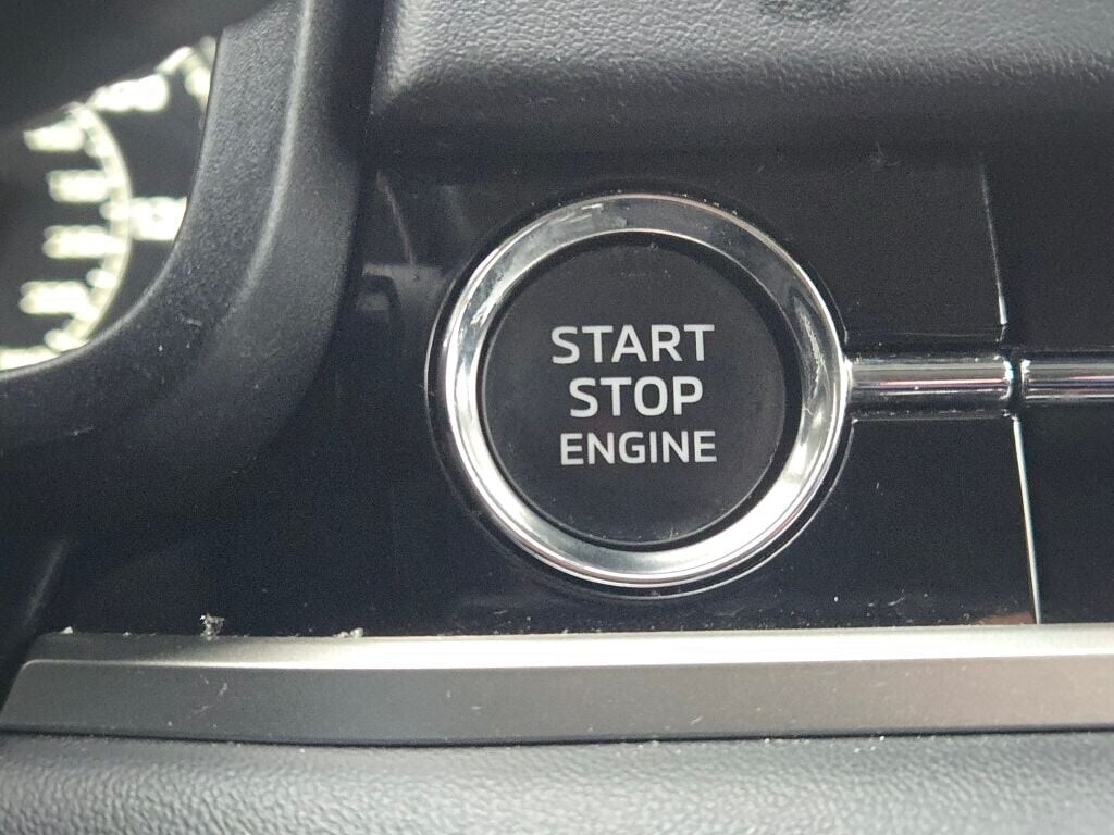 2024 MITSUBISHI OUTLANDER - Image 34