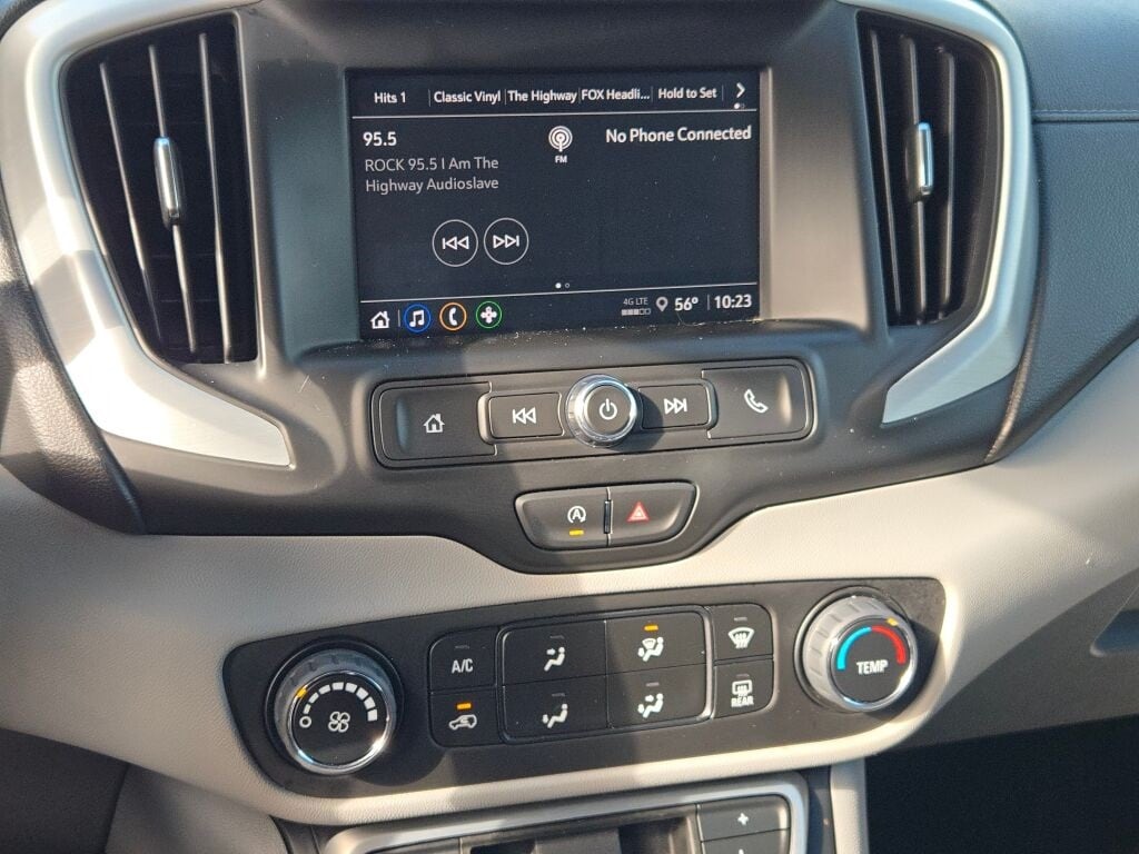 2024 GMC TERRAIN - Image 27