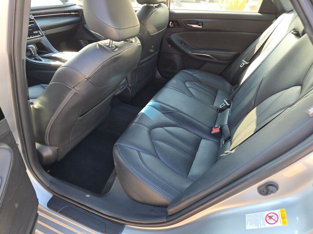 2019 TOYOTA AVALON - Image 18