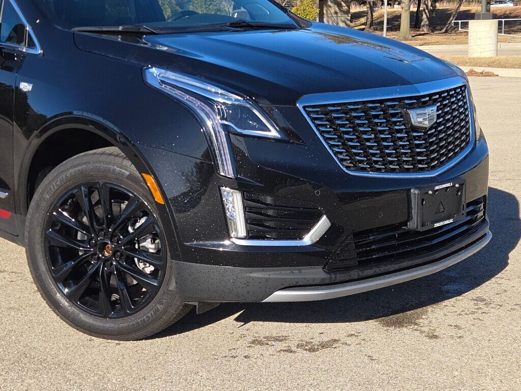 New 2025 CADILLAC XT5 Premium Luxury SUV