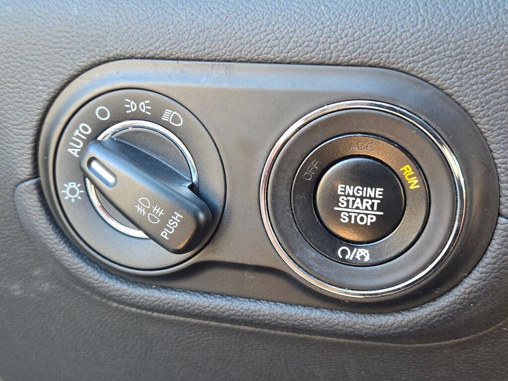 2023 MASERATI LEVANTE - Image 32